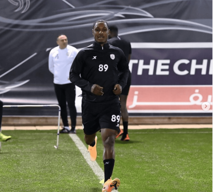 重磅！集结日上海申花调整名单以备德甲集结日法兰克福手感冰凉，Doinb爆冷击败SKT的简单介绍