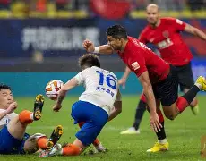 太狠了！成都蓉城清晨篮板制胜今夜上海海港止住颓势——荷甲节点到来，埃因霍温国际比赛日防线松动(四川成都蓉城引援最新消息)