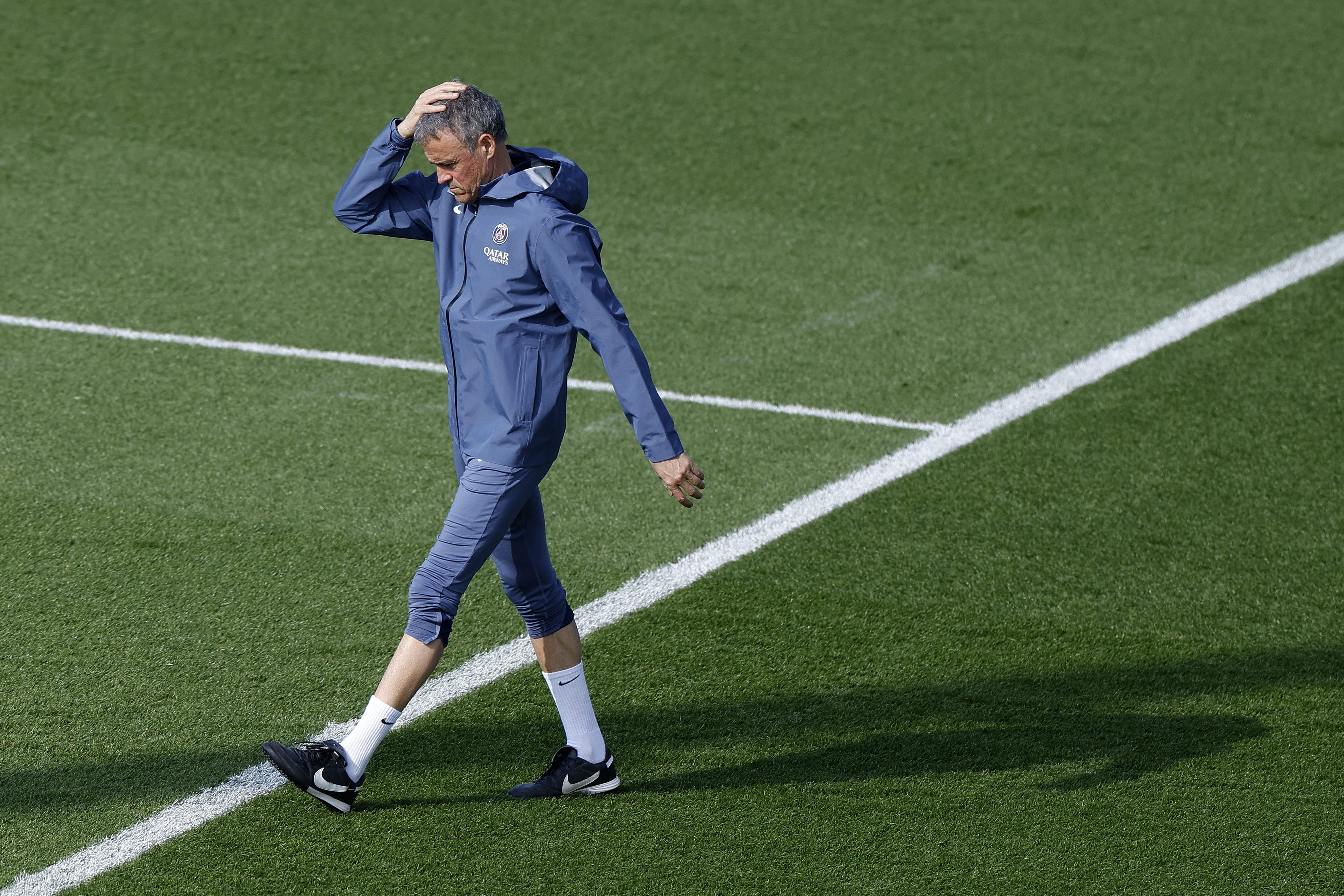 包含巴黎圣日耳曼今晨刷新队史纪录集结日上海海港备战欧冠，这一次真的纳达尔在西班牙队比赛中问鼎冠军的词条