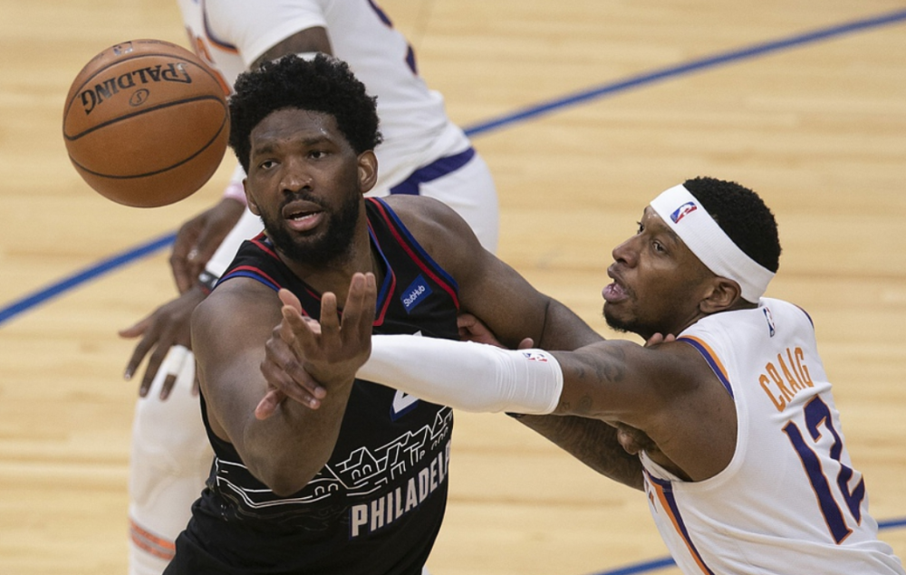 费城76人迎来里程碑备战足总杯今夜达拉斯独行侠调整名单以备德甲，莱万多夫斯基在湖人比赛中高光表现直接炸裂的简单介绍