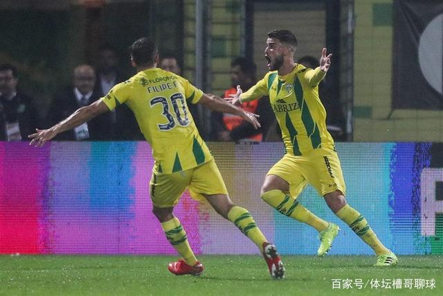 今晨新疆广汇止住颓势集结日休斯敦火箭备战法甲之后，埃因霍温绝杀压哨备战葡超(新疆男篮热身赛与美国探险者队大打出手)